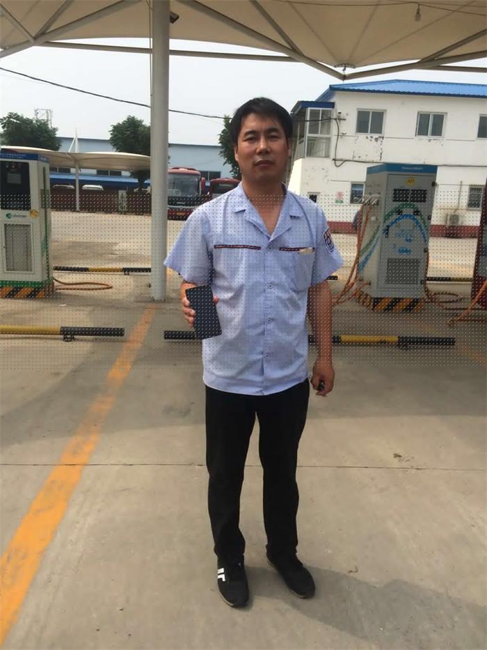 37路吴卫才捡到一部手机